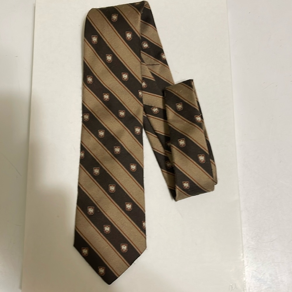 Vintage brown Briar Tie, Hand fashioned traditional tie maker.